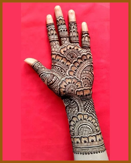 Lined Symmetry In Stylish Front Hand Mehndi Design